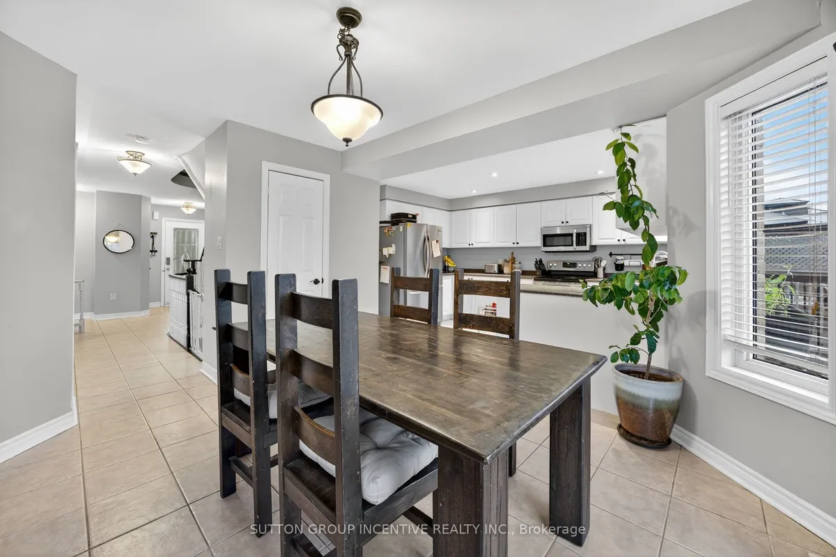 4 Dunnett Drive, ON L4N 0H8