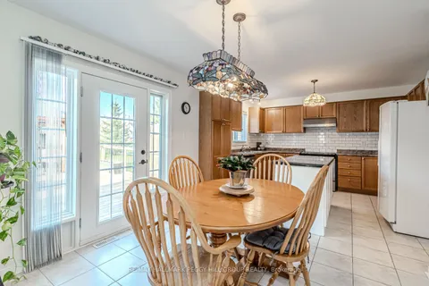 222 Red Oak Trail, ON L0M 1S0