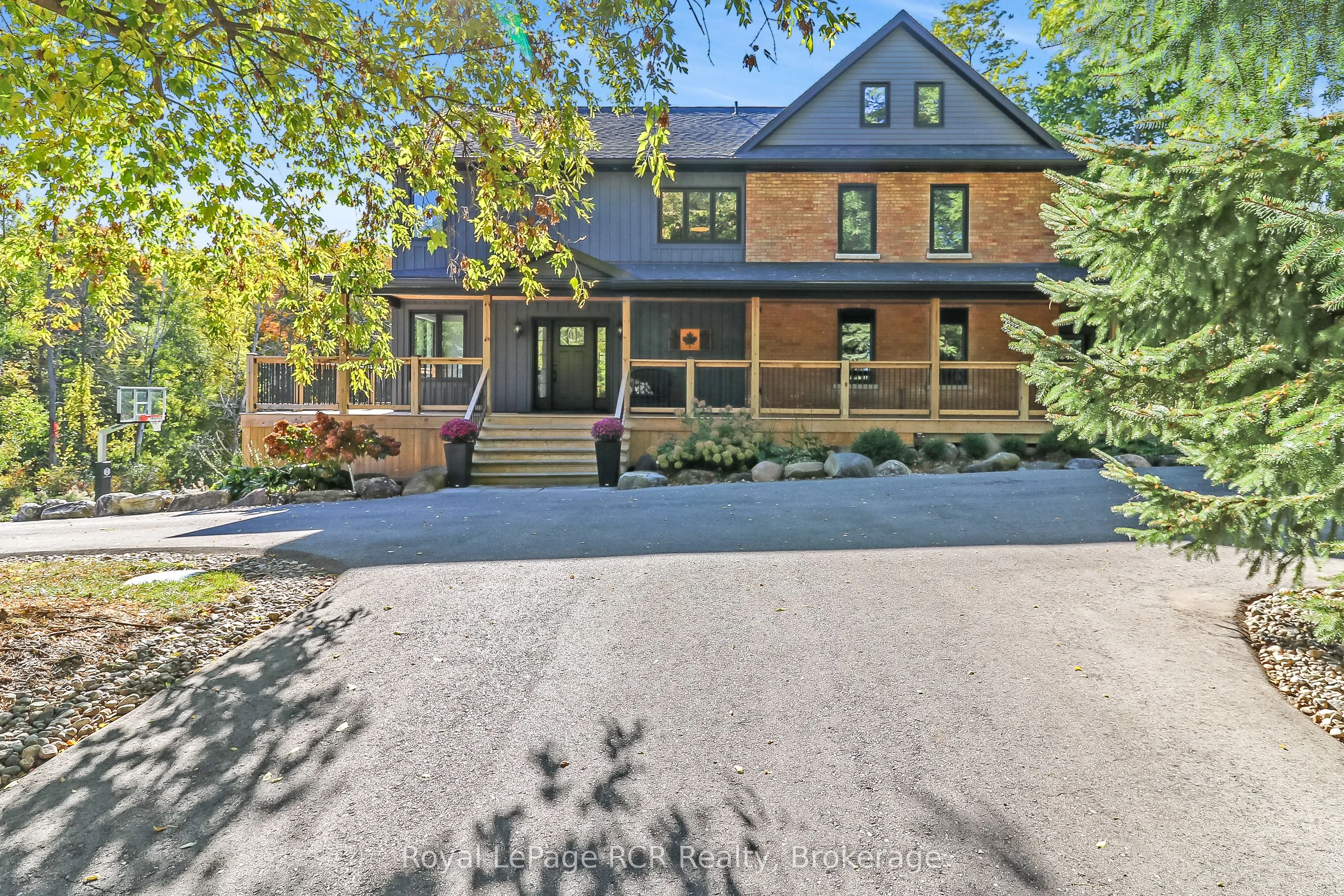 3 Holly Court, ON L9Y 5G5