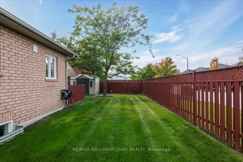 84 Pringle Drive, ON L4N 0R2