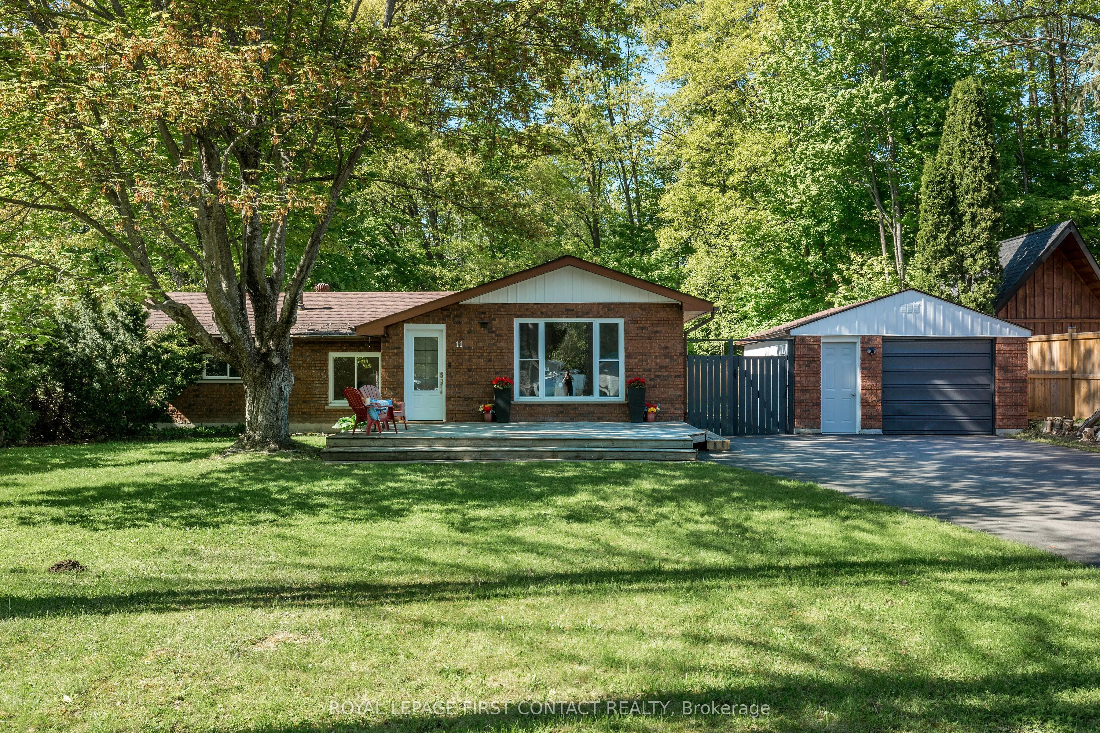 11 Broad Street, ON L9M 1E9