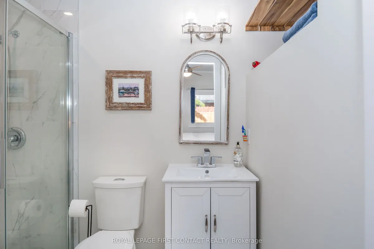 11 Broad Street, ON L9M 1E9