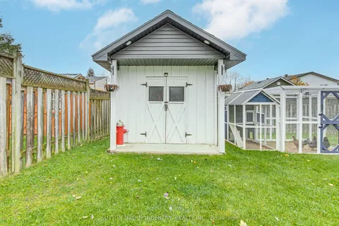 389 High Street, ON L3V 4X6