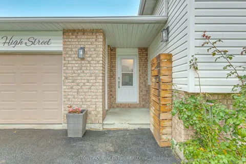 389 High Street, ON L3V 4X6