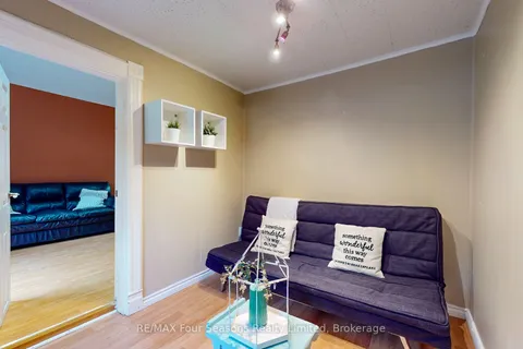 72 Sixth Street, ON L9Y 1Y7