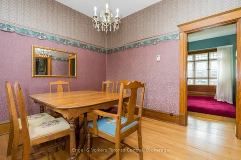 299 Napier Street, ON L9Y 3T6