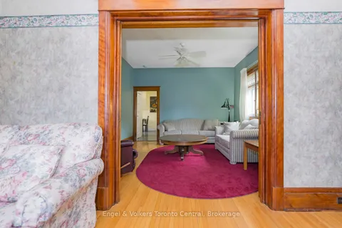 299 Napier Street, ON L9Y 3T6