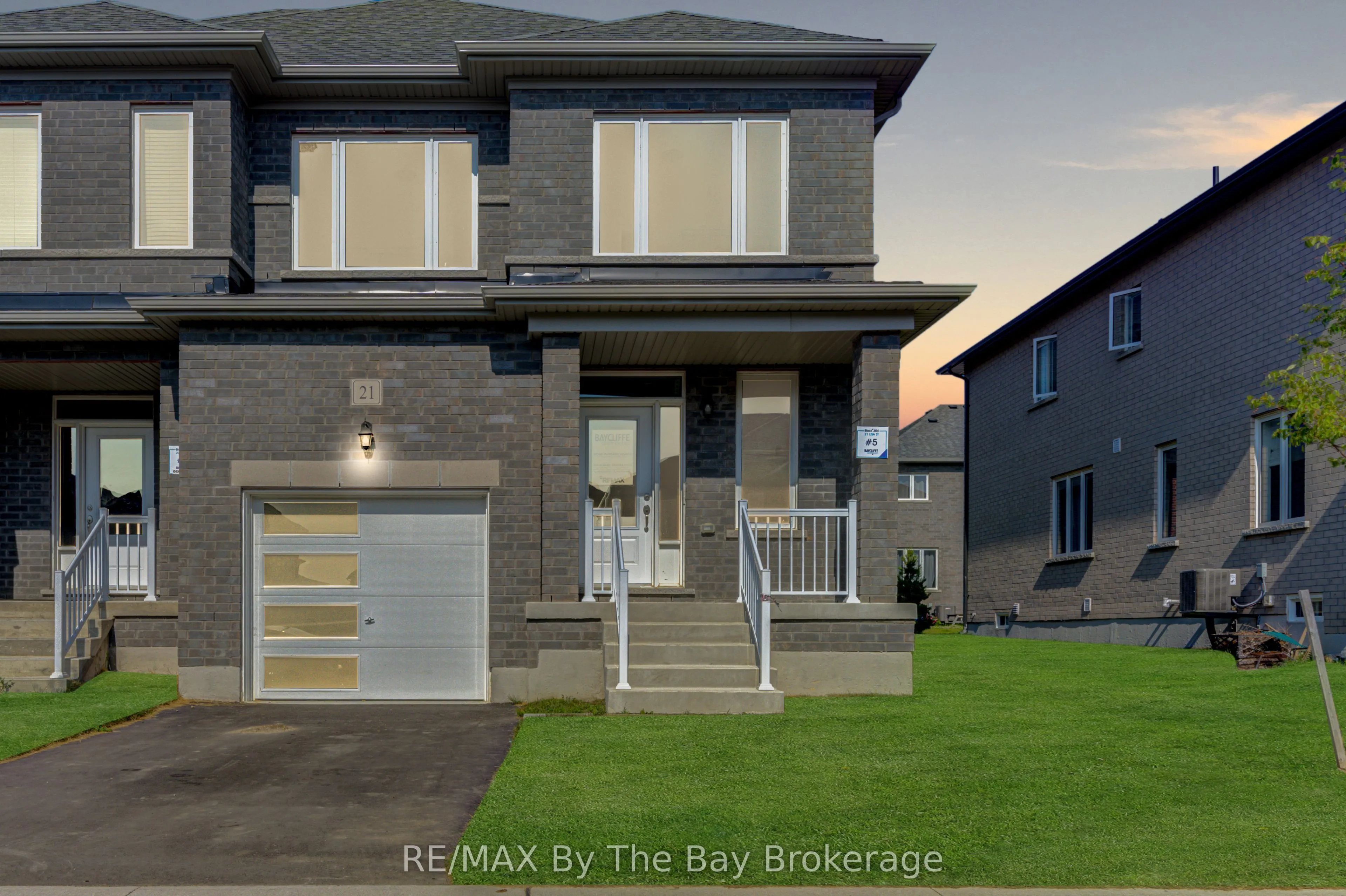 21 Lisa Street, ON L9Z 1J9