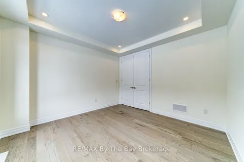 182 Mapleside Drive, ON L9Z 0L4