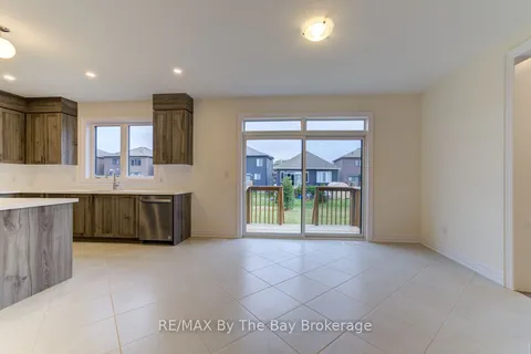 182 Mapleside Drive, ON L9Z 0L4