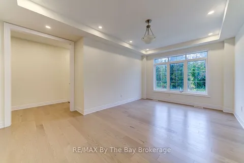 186 Mapleside Drive, ON L9Z 0L4