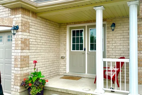 3 Crew Court, ON L4N 5S4