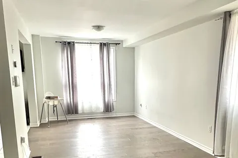 3 Crew Court, ON L4N 5S4