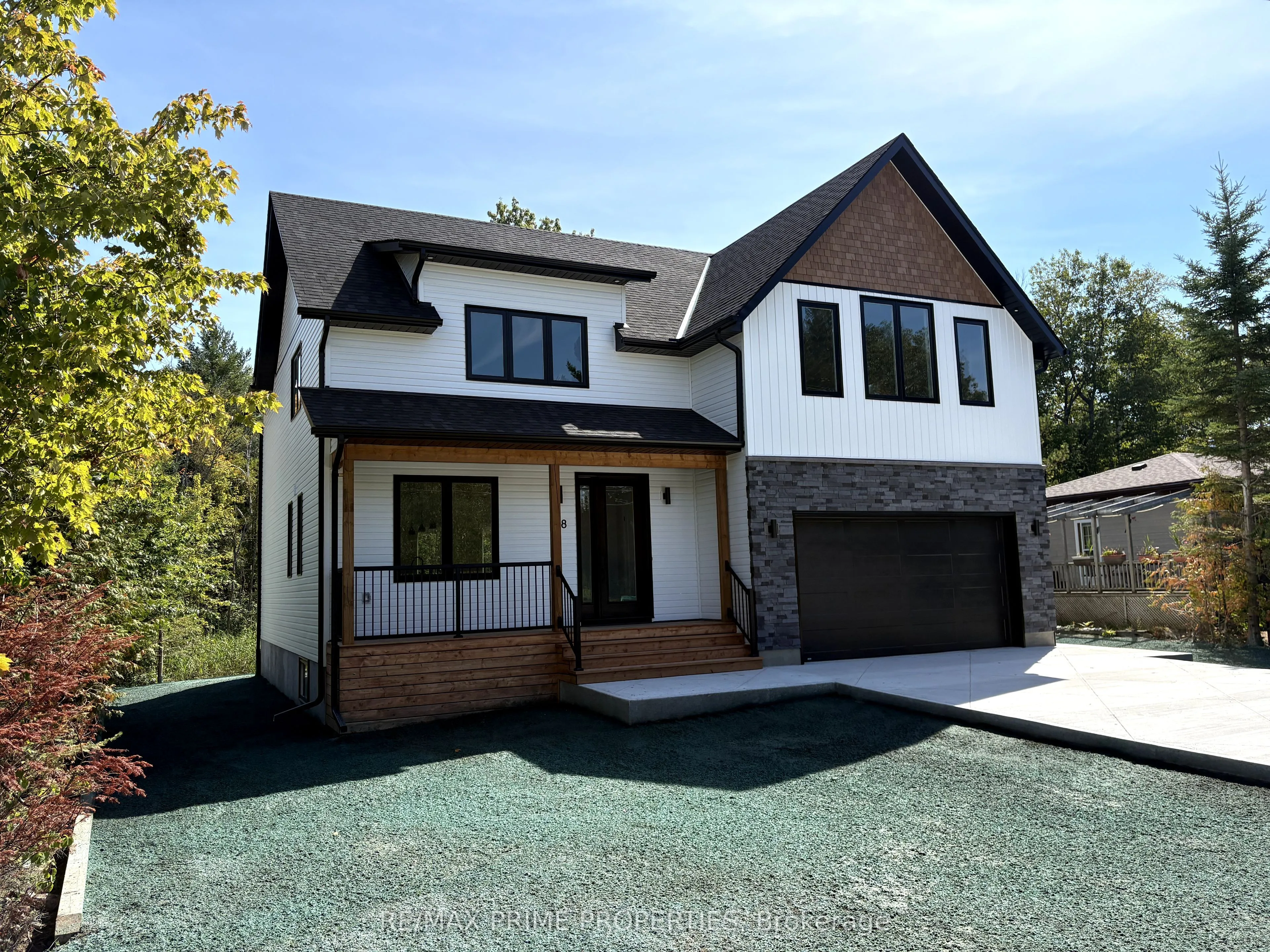 118 Valerie Crescent, ON L9Z 2P8