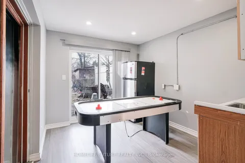 1200 Mosley Street, ON L9Z 2E7