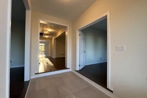 211 Sutherland Street, ON L0M 1S0