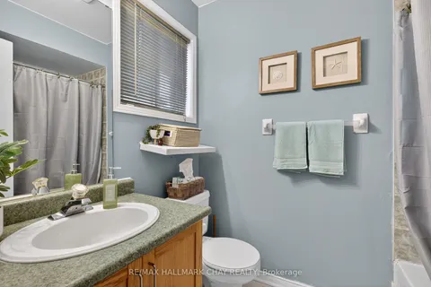 120 Tunbridge Road, ON L4M 6T1