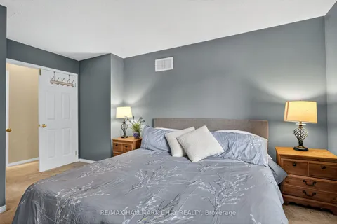 120 Tunbridge Road, ON L4M 6T1