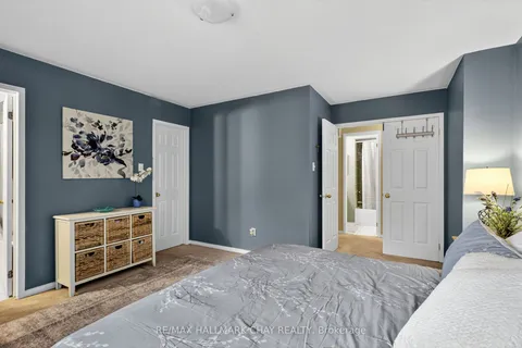 120 Tunbridge Road, ON L4M 6T1