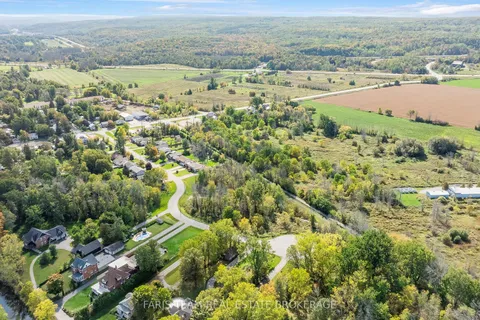 7 Reinbird Street, ON L0K 1E0