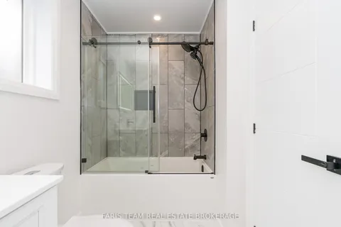 233 Wessenger Drive, ON L4N 8R4