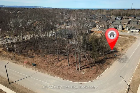 38 Joanne Crescent, ON L9Z 1R4