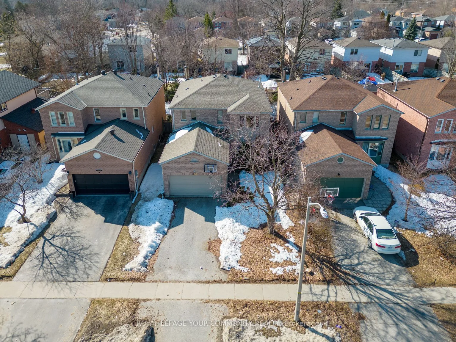 391 Hickling Trail, ON L4M 6A9