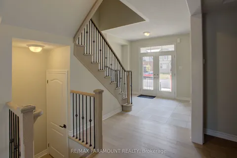 15 Mclean Avenue, ON L9Y 3V2