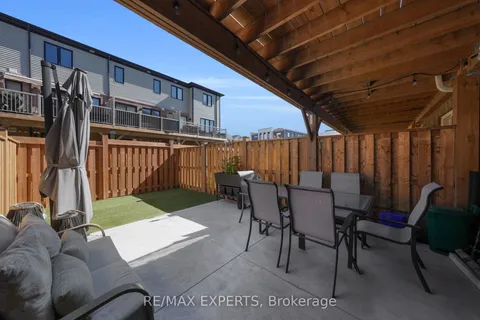 6 Pumpkin Corner Crescent, ON L9J 0T6