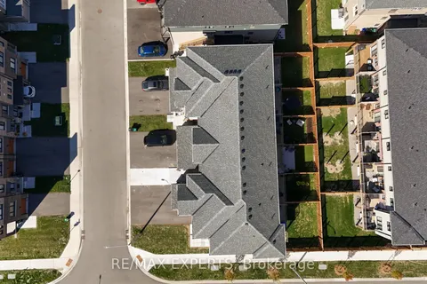 6 Pumpkin Corner Crescent, ON L9J 0T6