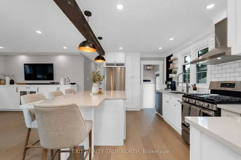 122 Queen Street, ON L4M 1Z5