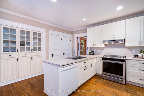 210 Birch Street, ON L9Y 2V6