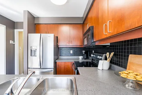 33 Bird Street, ON L4N 0X4