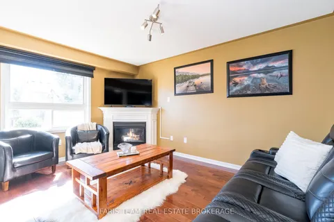 33 Bird Street, ON L4N 0X4