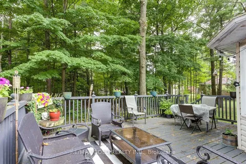 39 Downer Crescent, ON L9Z 1C3