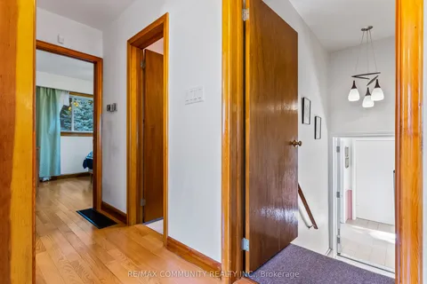 287 John Street, ON L4R 2J6