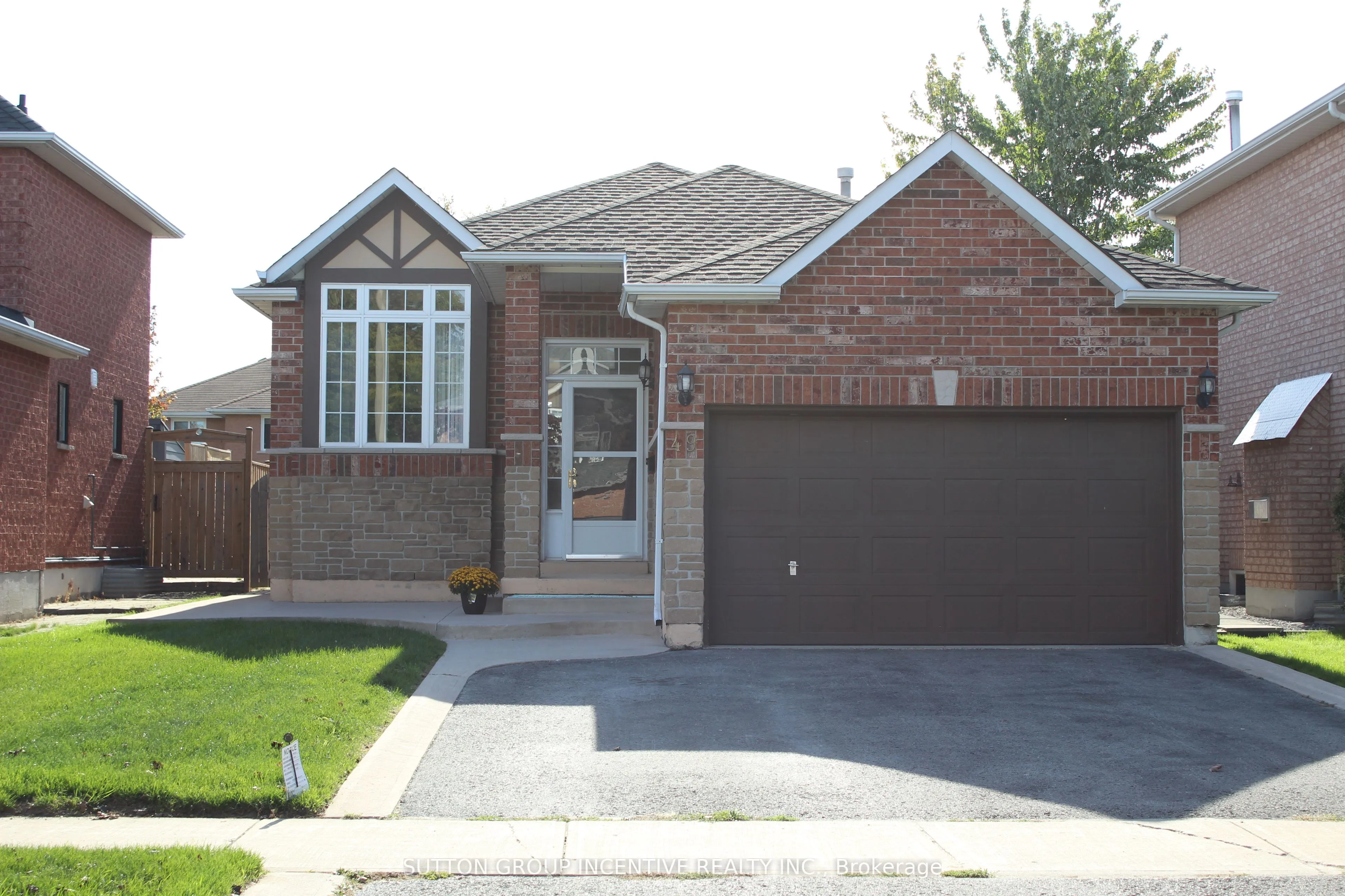 49 Felt Crescent, ON L4N 8V1