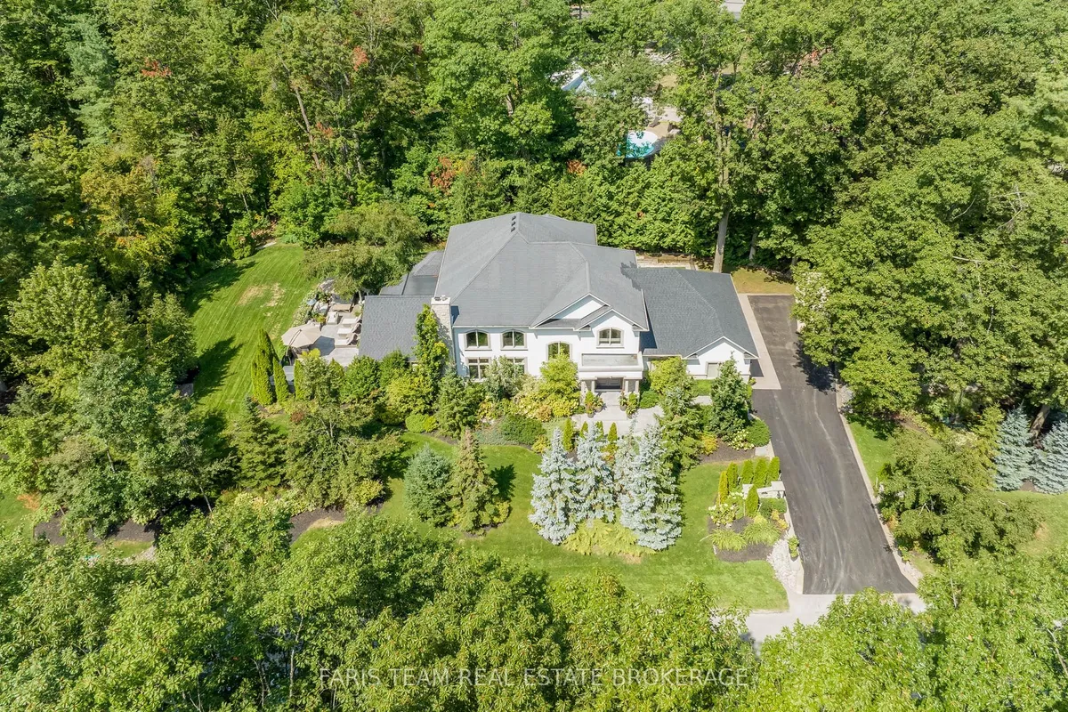 6 Georgina Drive, ON L4M 1E9