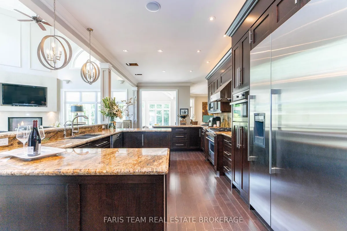 6 Georgina Drive, ON L4M 1E9