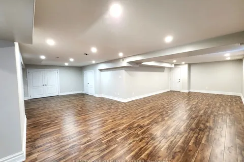 24 Wendat Trail, ON L4M 6T4