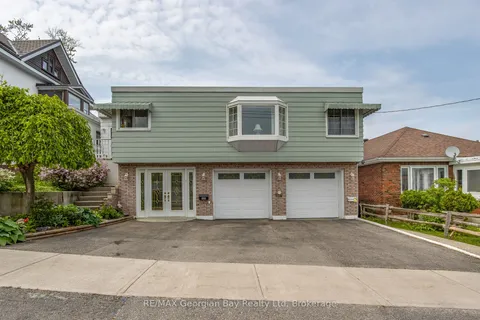 586 Dominion Avenue, ON L4R 1R3