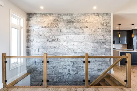 21 Henry Ball Court, ON L0K 2G1