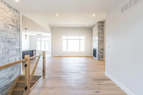 21 Henry Ball Court, ON L0K 2G1