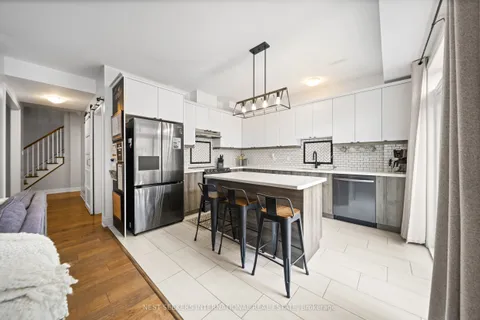 183 Franklin Trail, ON L9J 0J1