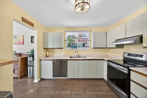 112 Borland Street, ON L3V 2B7