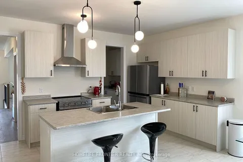 172 Ramblewood Drive, ON L9Z 0L6