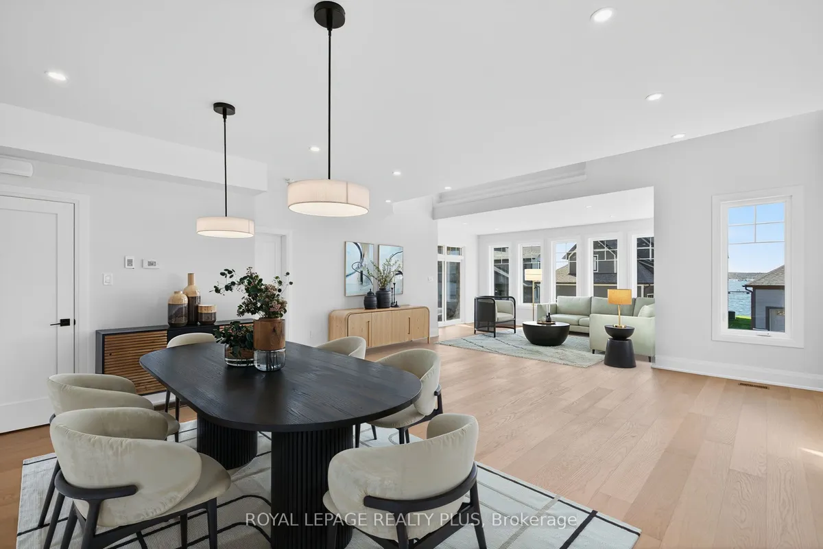 10 Magazine Street, ON L9M 0W6