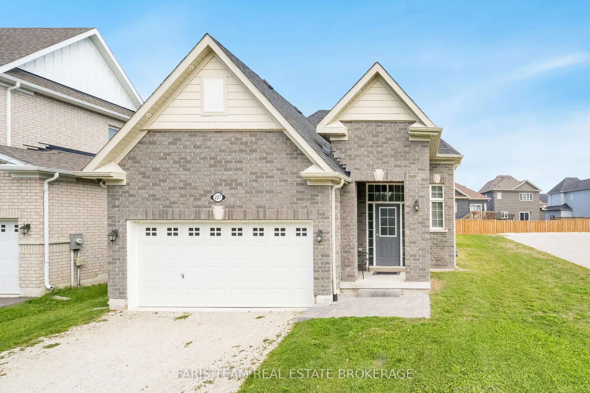 227 Mowat Street, ON L0M 1S0