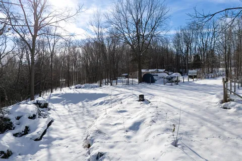 241 Mountain Avenue, ON L0K 1R0