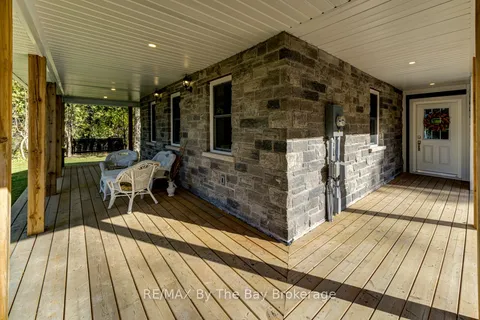 7881 Poplar Road, ON L9Y 5N4